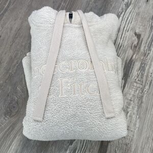 Abercrombie Sherpa Hoodie Fleece Pullover Tan Ivory Beige Fuzzy Womens Medium